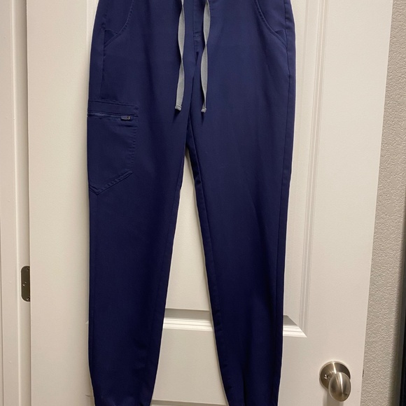 FIGS Zamora Jogger Scrub Pants - Navy XS Tall - Picture 4 of 8